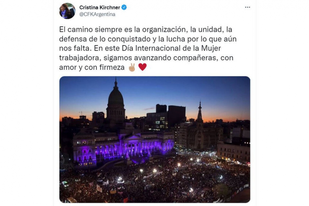 El mensaje de Cristina Kirchner por el 8M: &quot;Sigamos avanzando compañeras, con amor y con firmeza&quot;