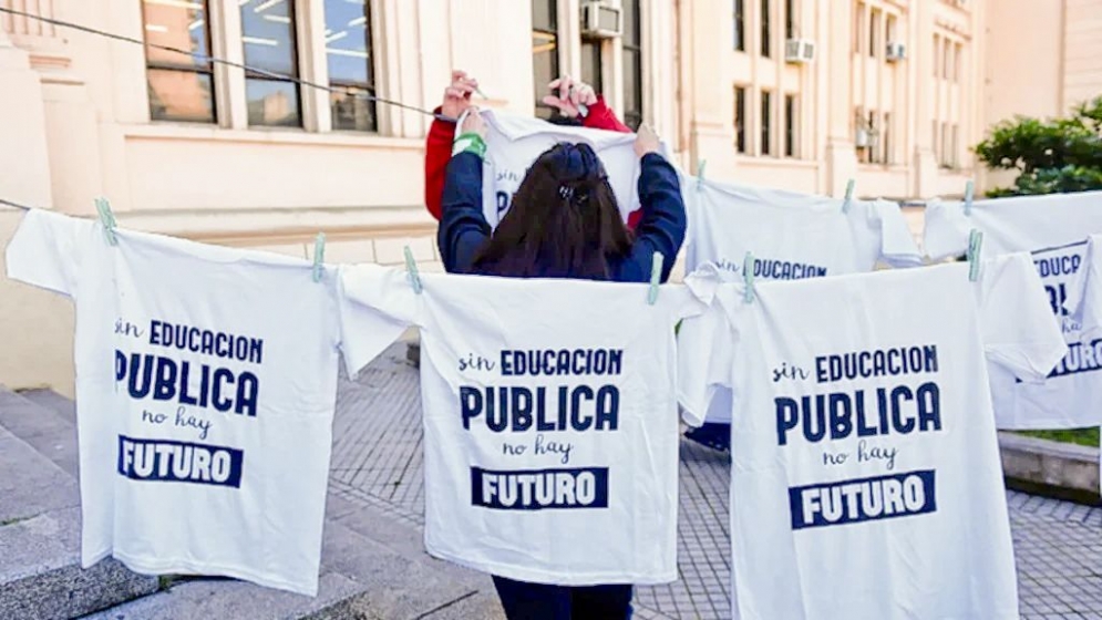 Universidades nacionales de todo el país realizan actos en defensa de la educación pública